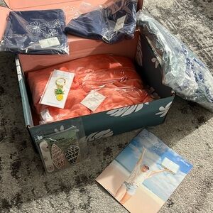 Beachly winter box !!